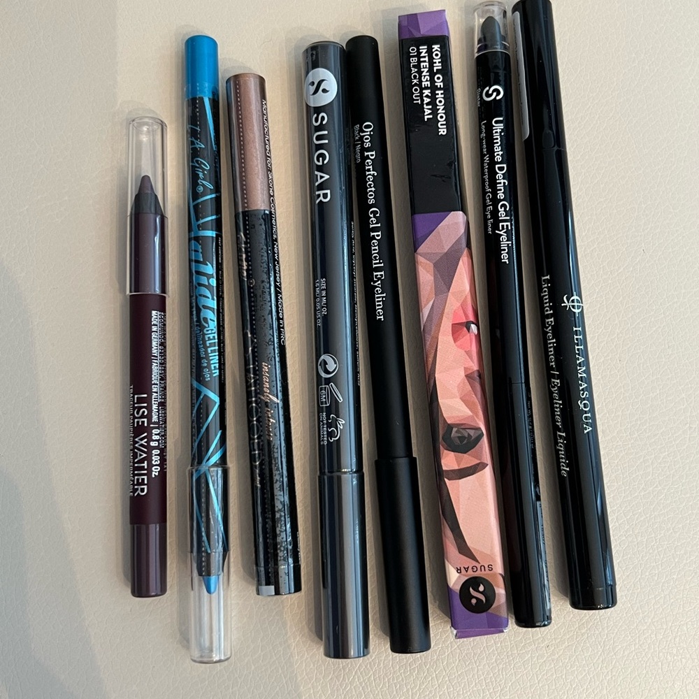 NEW never opened eyeliner bundle of 8
